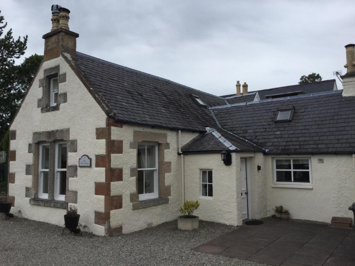 Three-Bedroom Old Cottage Free Parking Inverness Exterior foto